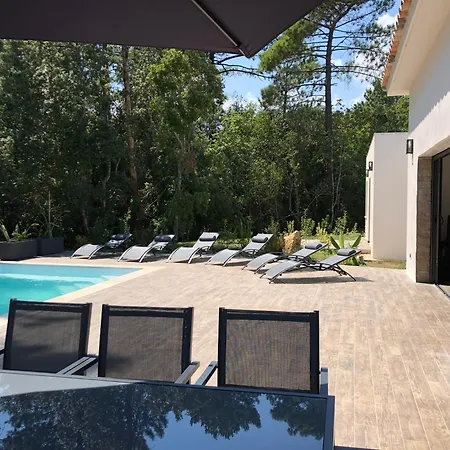 Piscine Chauffee & Jardin - Centre 5 Min - 10 Min - Menage