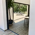 Piscine Chauffée&jardin - Centre 5 Min - 10 Min - Ménage *