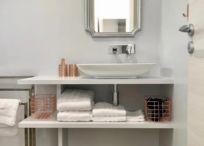 Piscine Chauffée&jardin - Centre 5 Min - 10 Min - Ménage Villa *